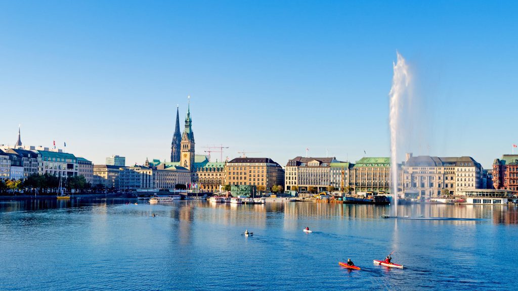 Lake Aussenalster or Outer Lake Alster